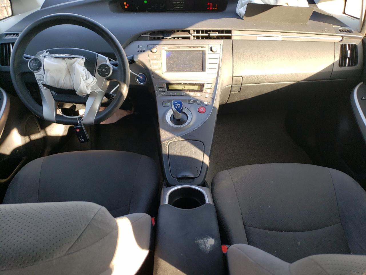 2015 Toyota Prius - Image 8