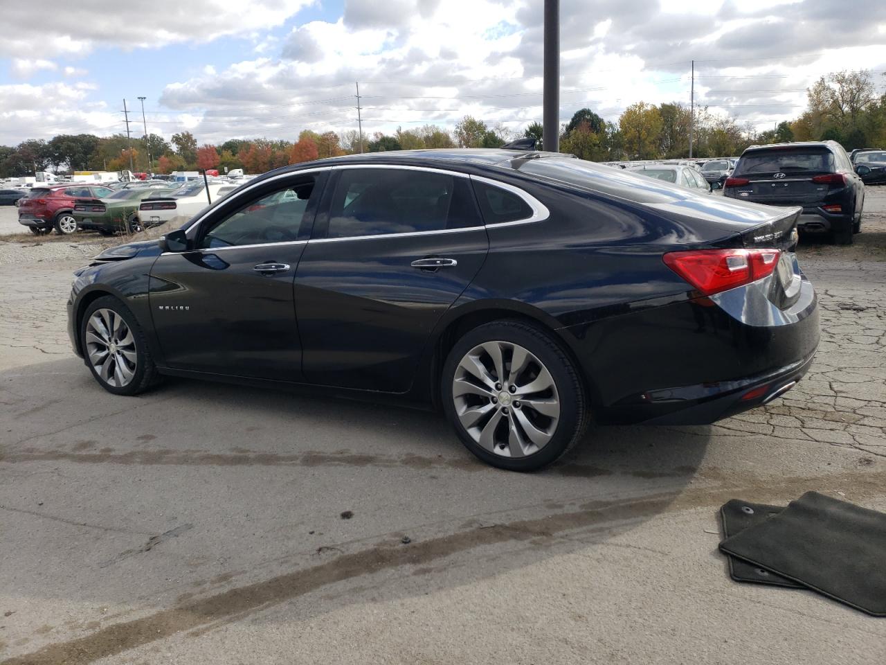 2016 Chevrolet Malibu - Image 2