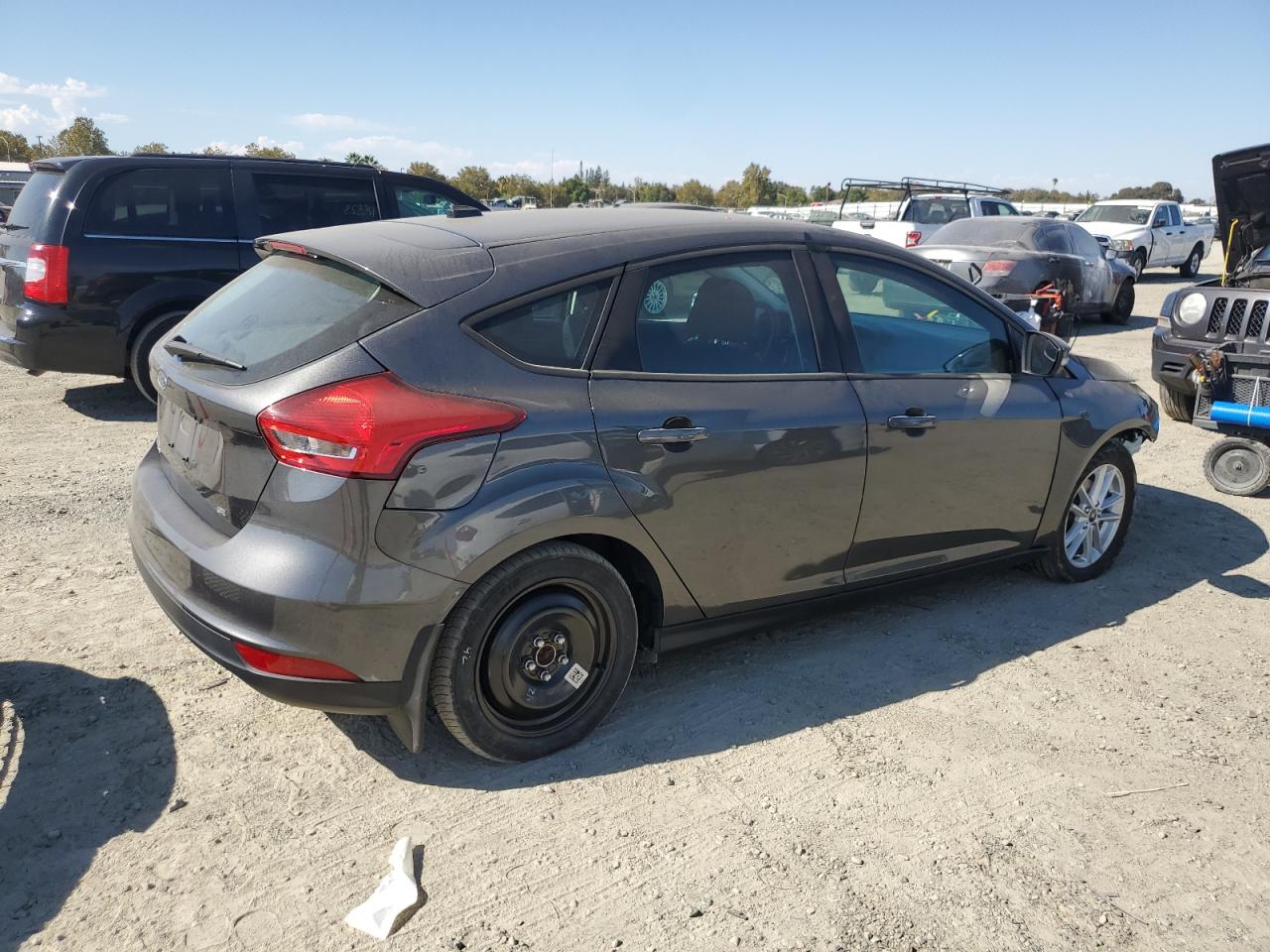 1FADP3K20GL372904 2016 Ford Focus Se