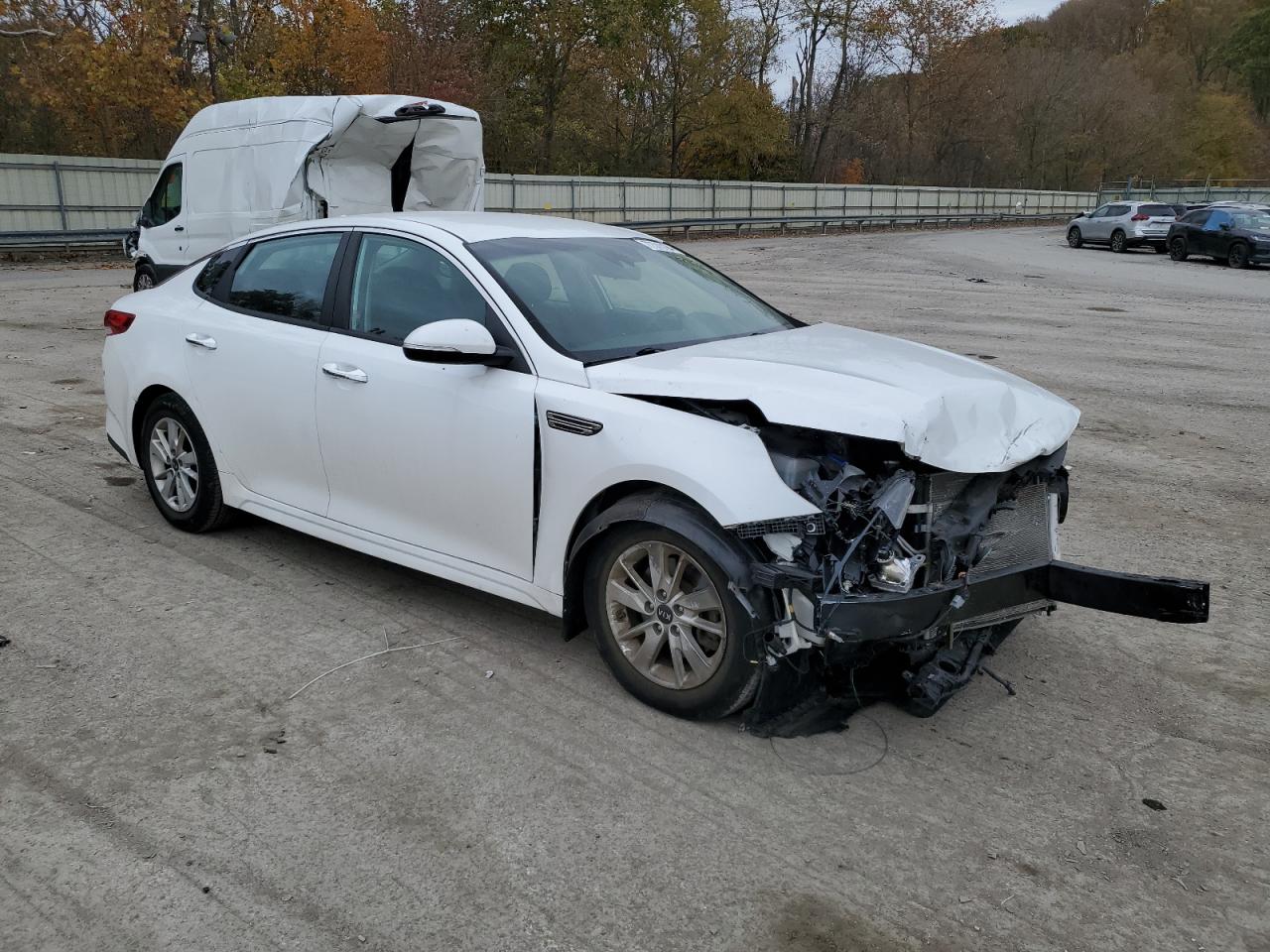 VIN 5XXGT4L30KG281527 2019 KIA OPTIMA no.4