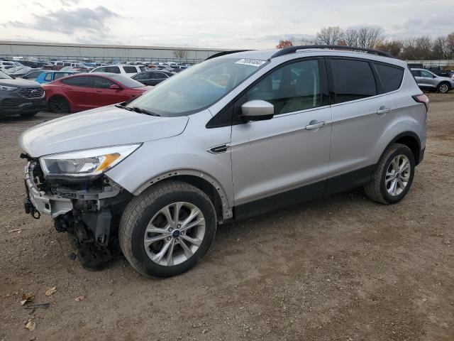  FORD ESCAPE 2018 Серебристый