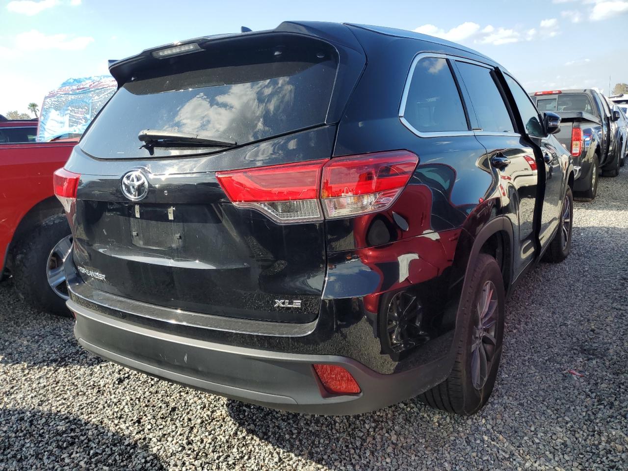 2019 Toyota Highlander Se VIN: 5TDKZRFH6KS568186 Lot: 74259844