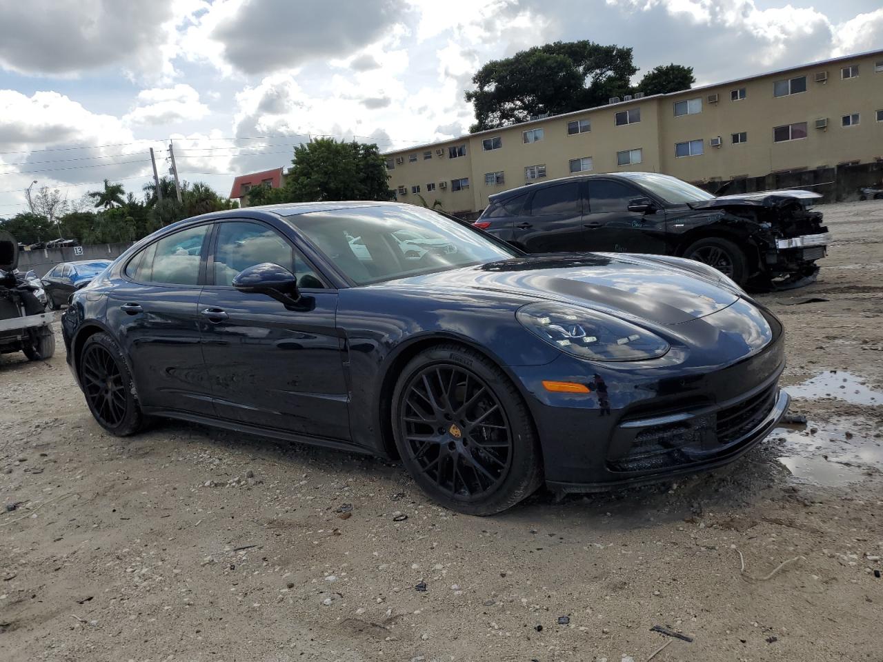 2020 Porsche Panamera - Image 4