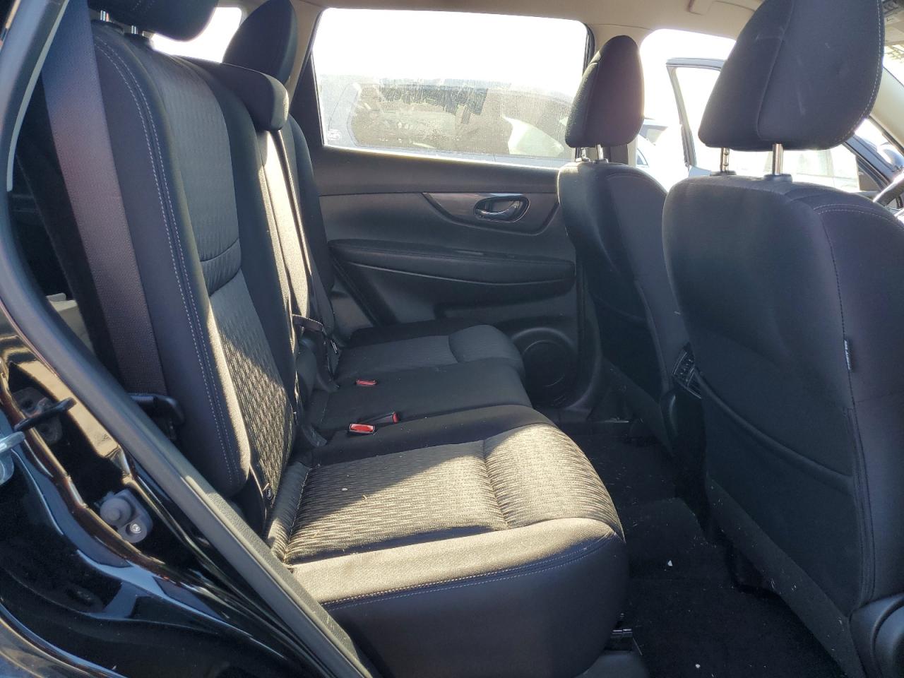 2020 Nissan Rogue - Image 11