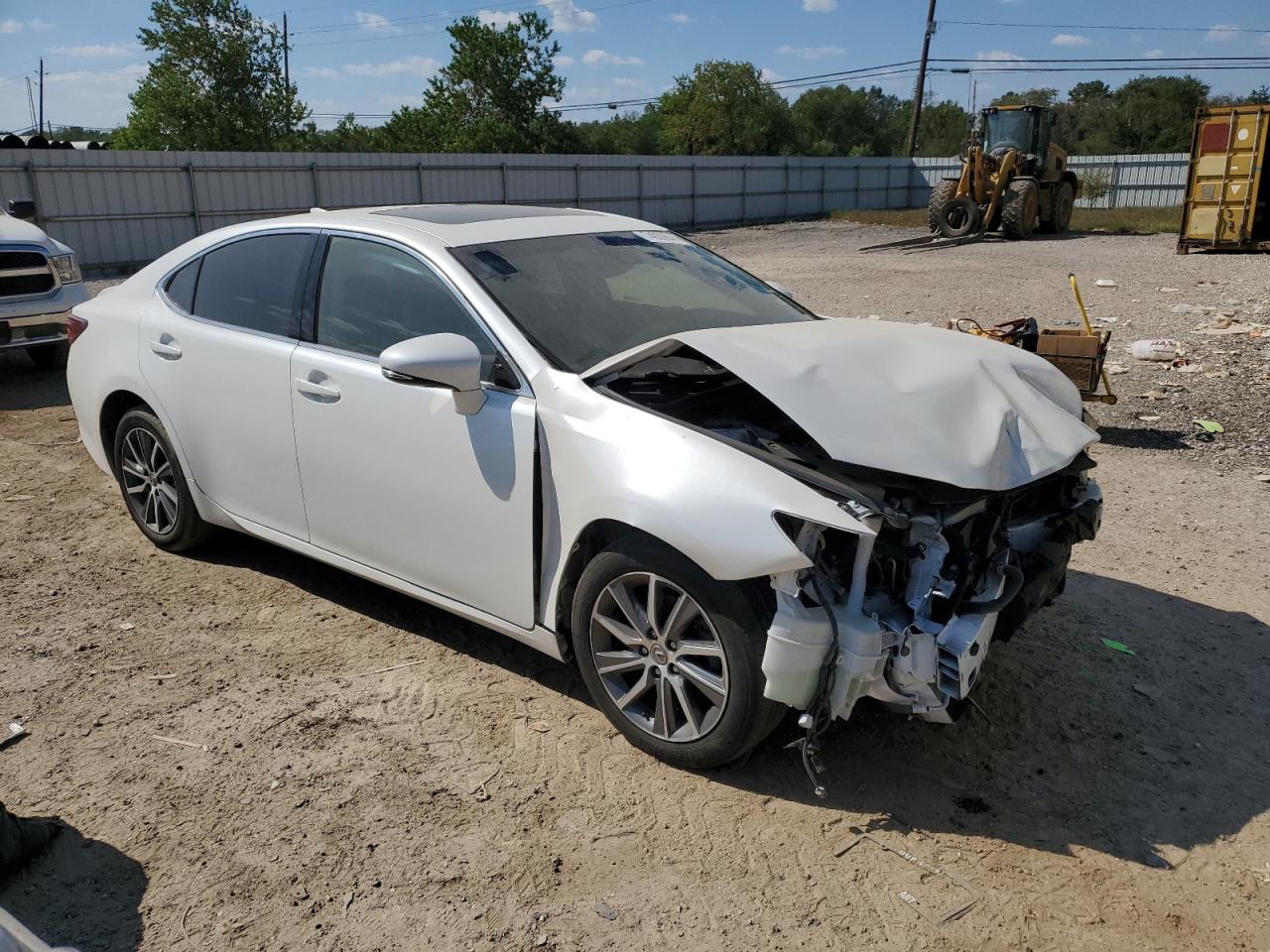 2017 Lexus ES - Image 4