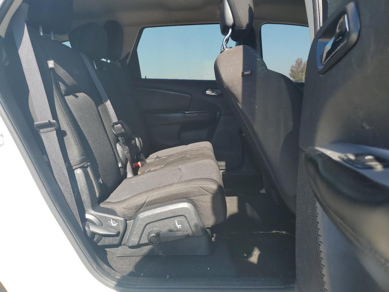 2016 Dodge Journey - Image 11