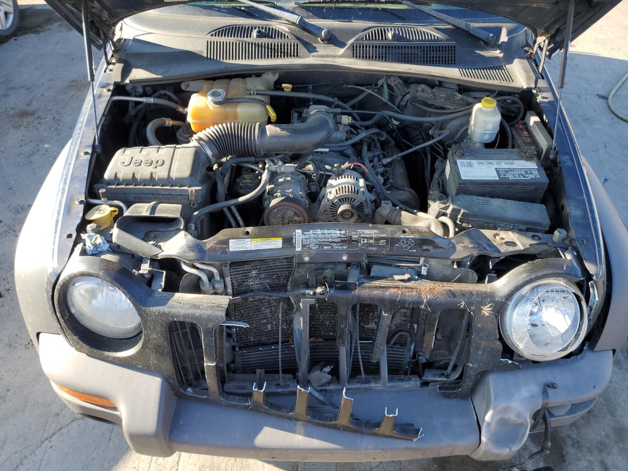 2004 Jeep Liberty (North America) - Image 12