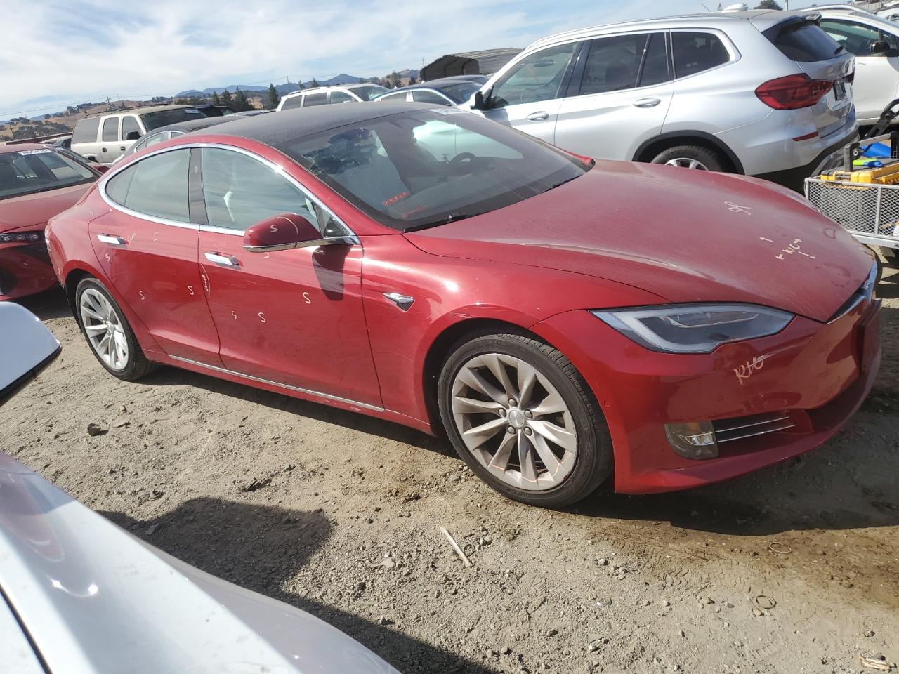 5YJSA1E26JF263943 2018 Tesla Model S