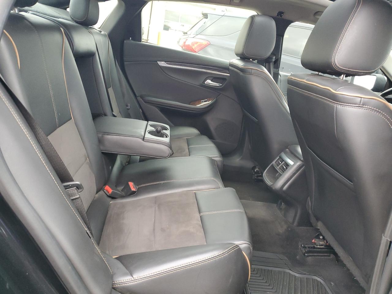 2015 Chevrolet Impala - Image 10
