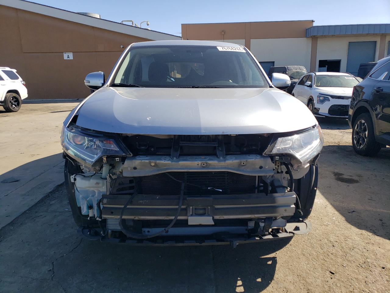 2016 Mitsubishi Outlander - Image 5