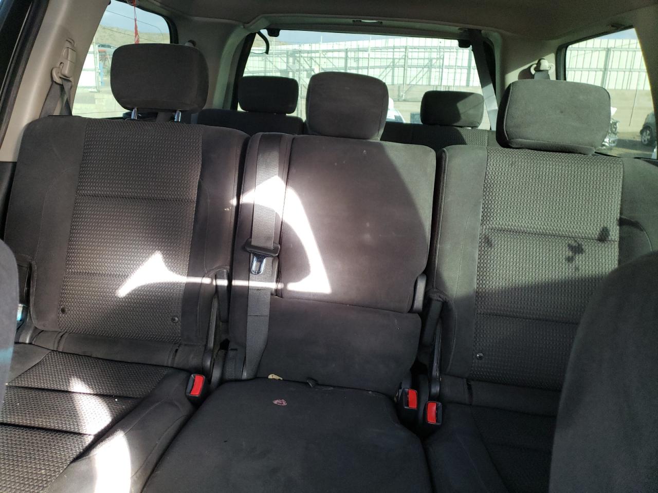 2009 Nissan Armada - Image 10