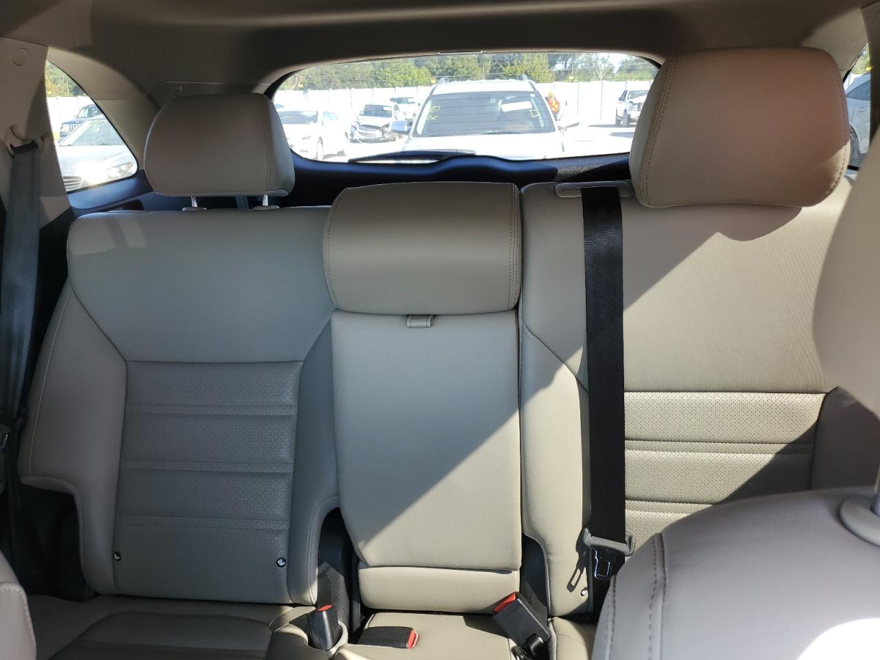 2019 Kia Sorento - Image 10