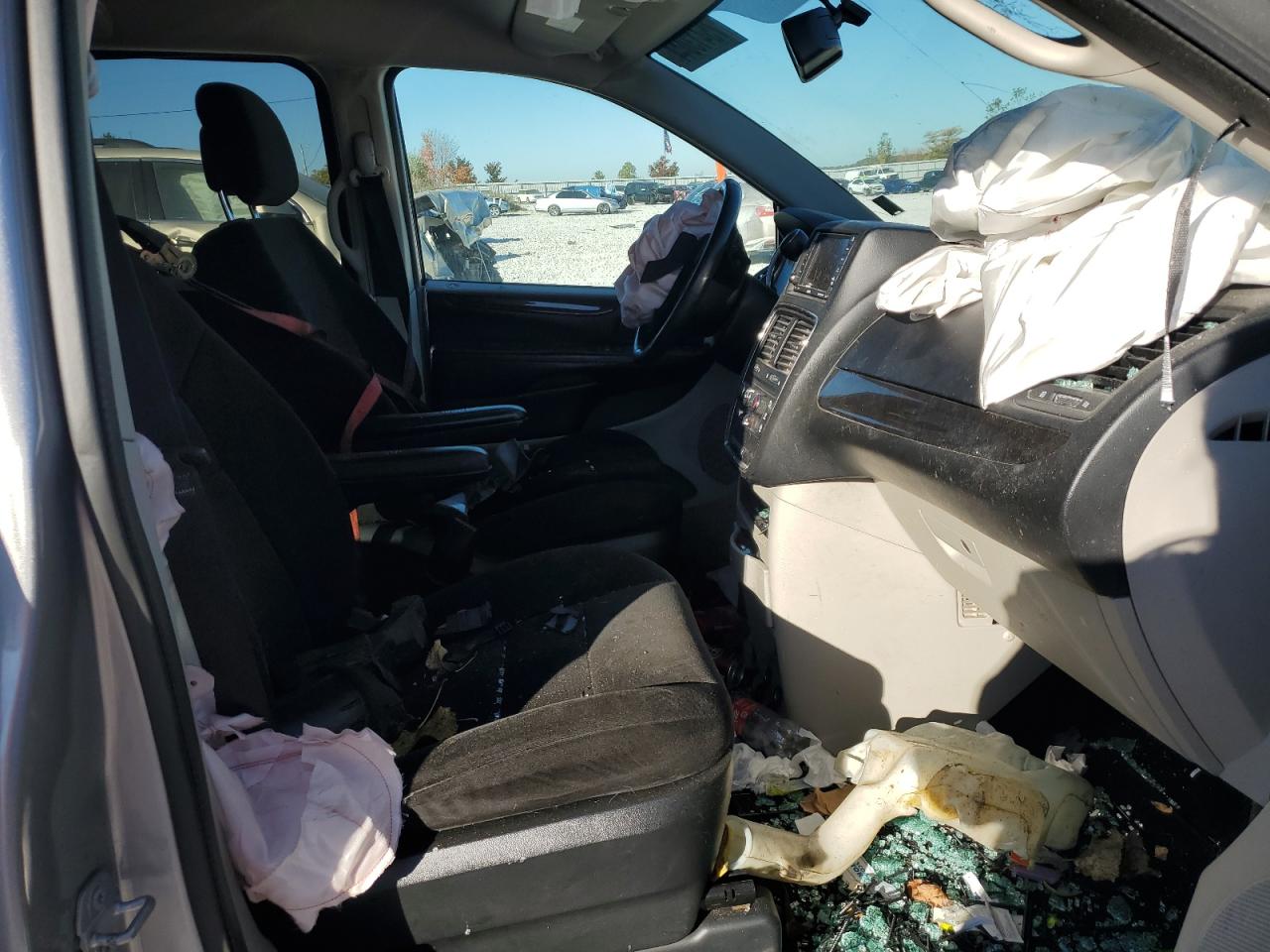 2015 Dodge Caravan - Image 7