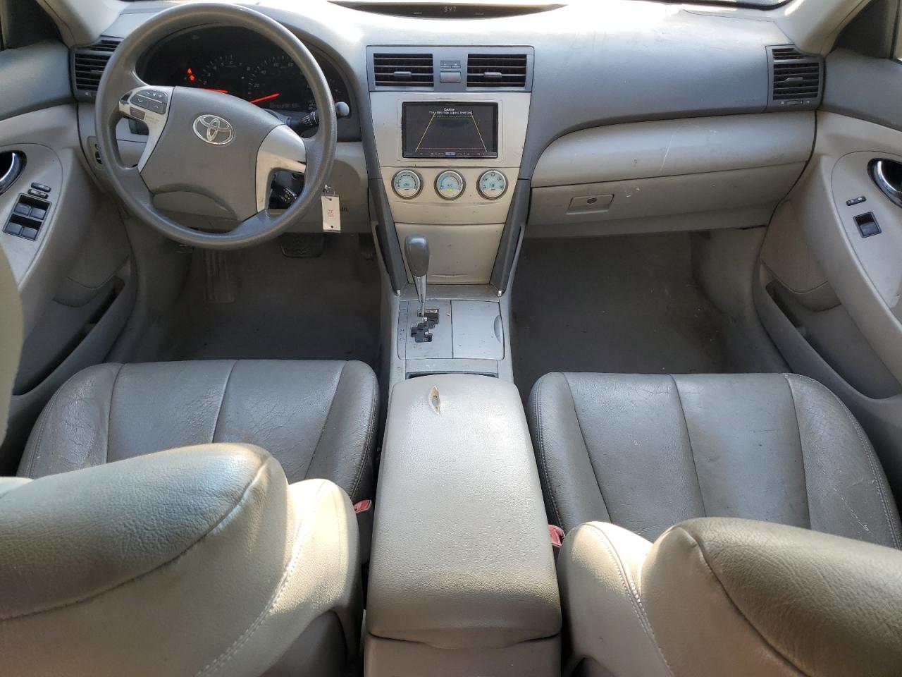 2009 Toyota Camry - Image 8