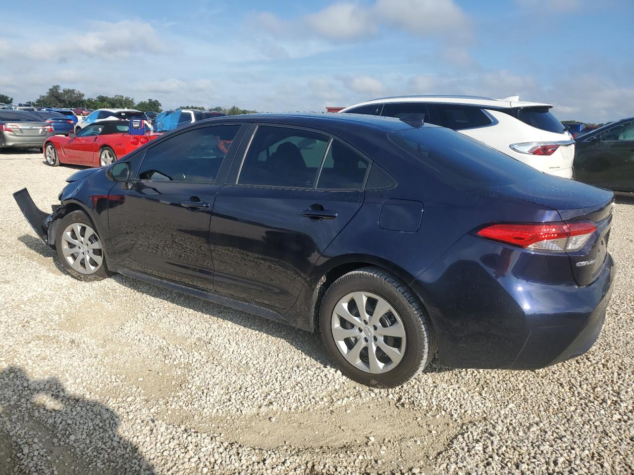 5YFEPMAE1NP348650 2022 TOYOTA COROLLA - Image 2