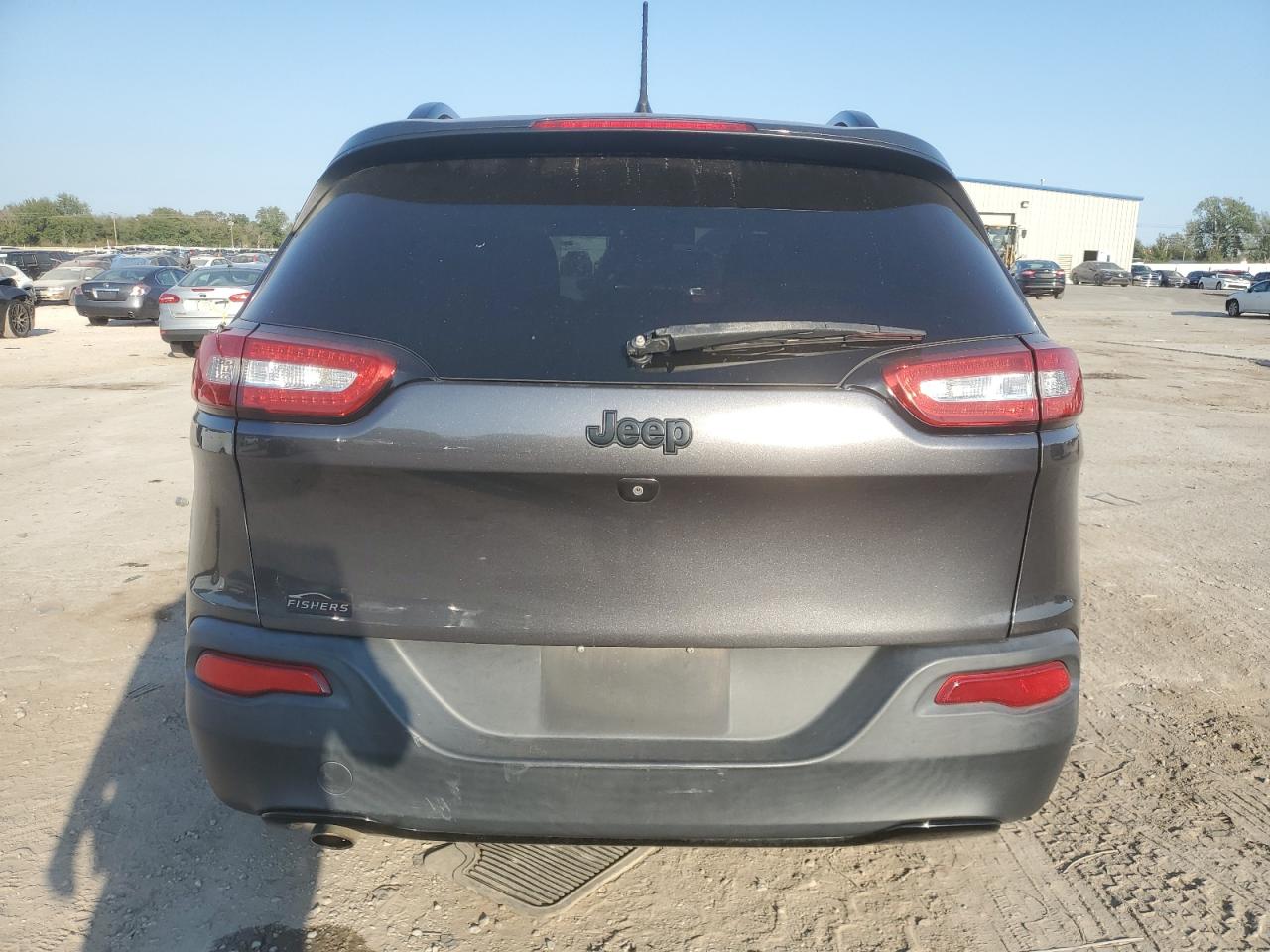 2018 Jeep Cherokee Latitude VIN: 1C4PJLCB3JD510900 Lot: 73890654