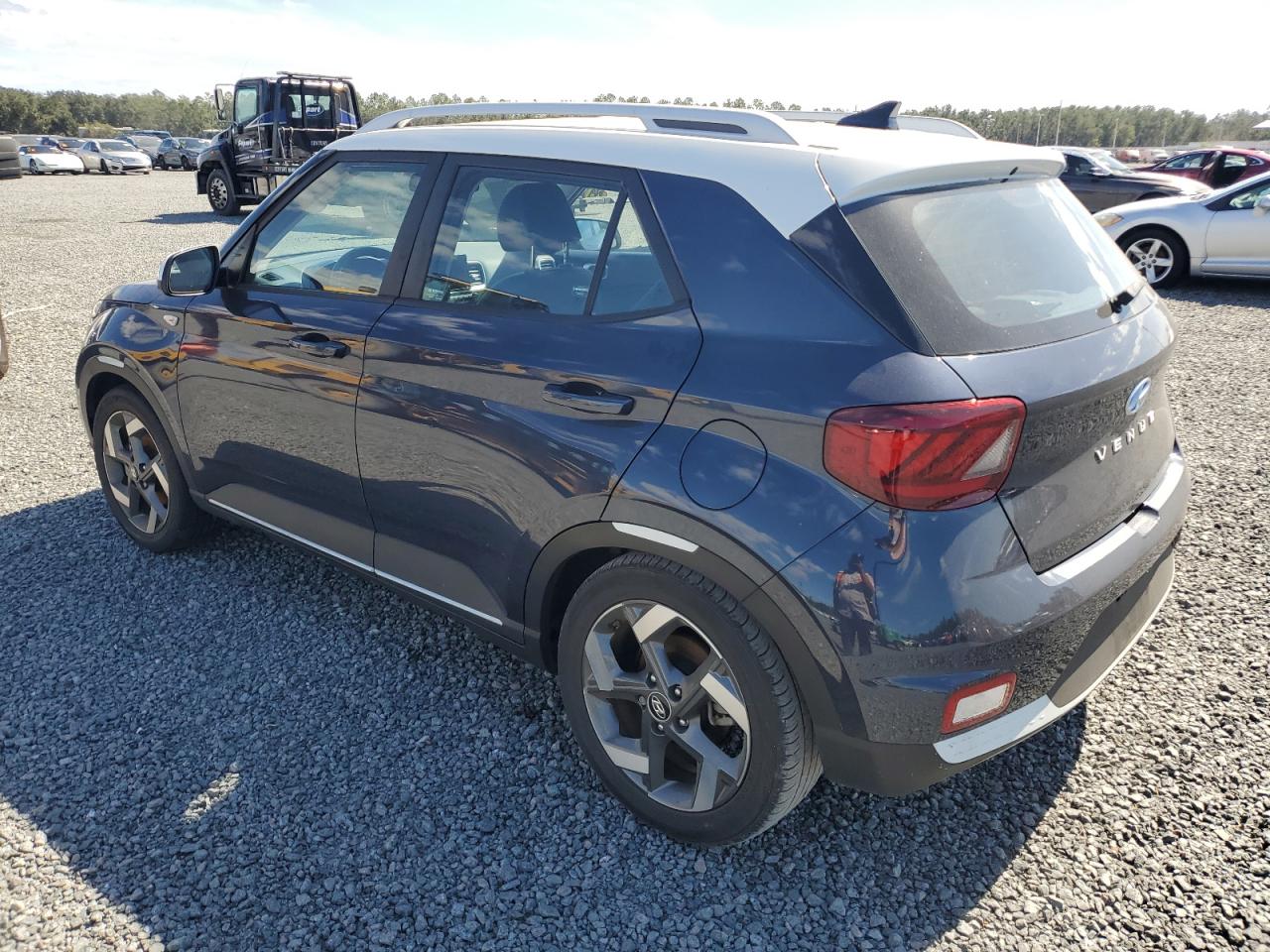 2022 Hyundai Venue - Image 2