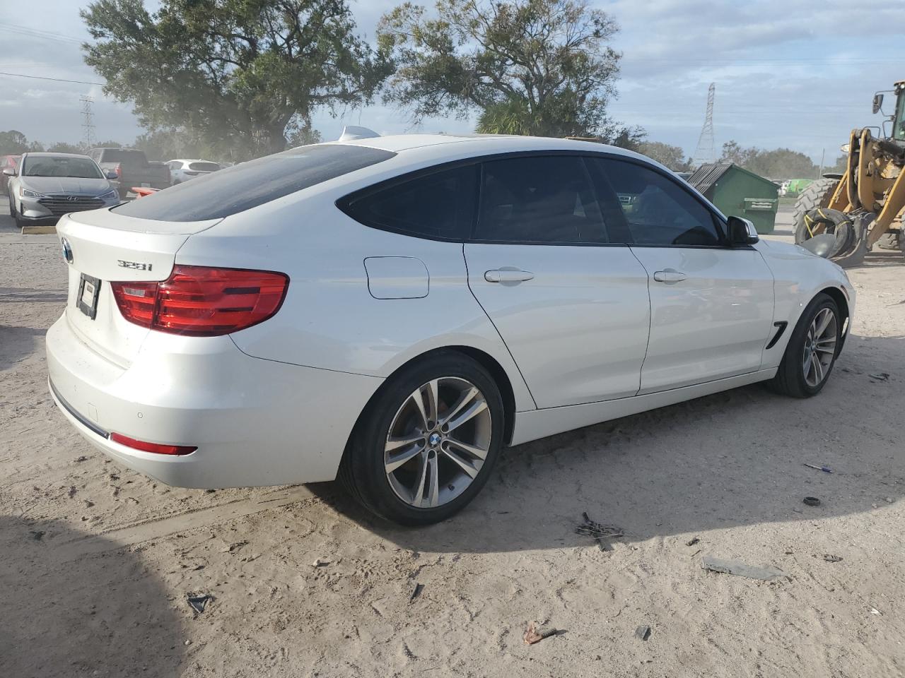 VIN WBA8Z5C5XGG500842 2016 BMW 3 SERIES no.3