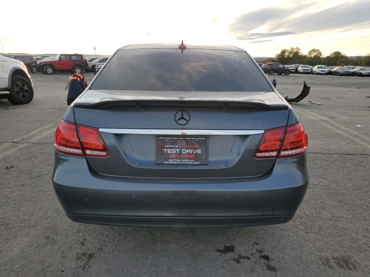 2014 Mercedes-Benz E 350 VIN: WDDHF5KB5EA832308 Lot: 75216024