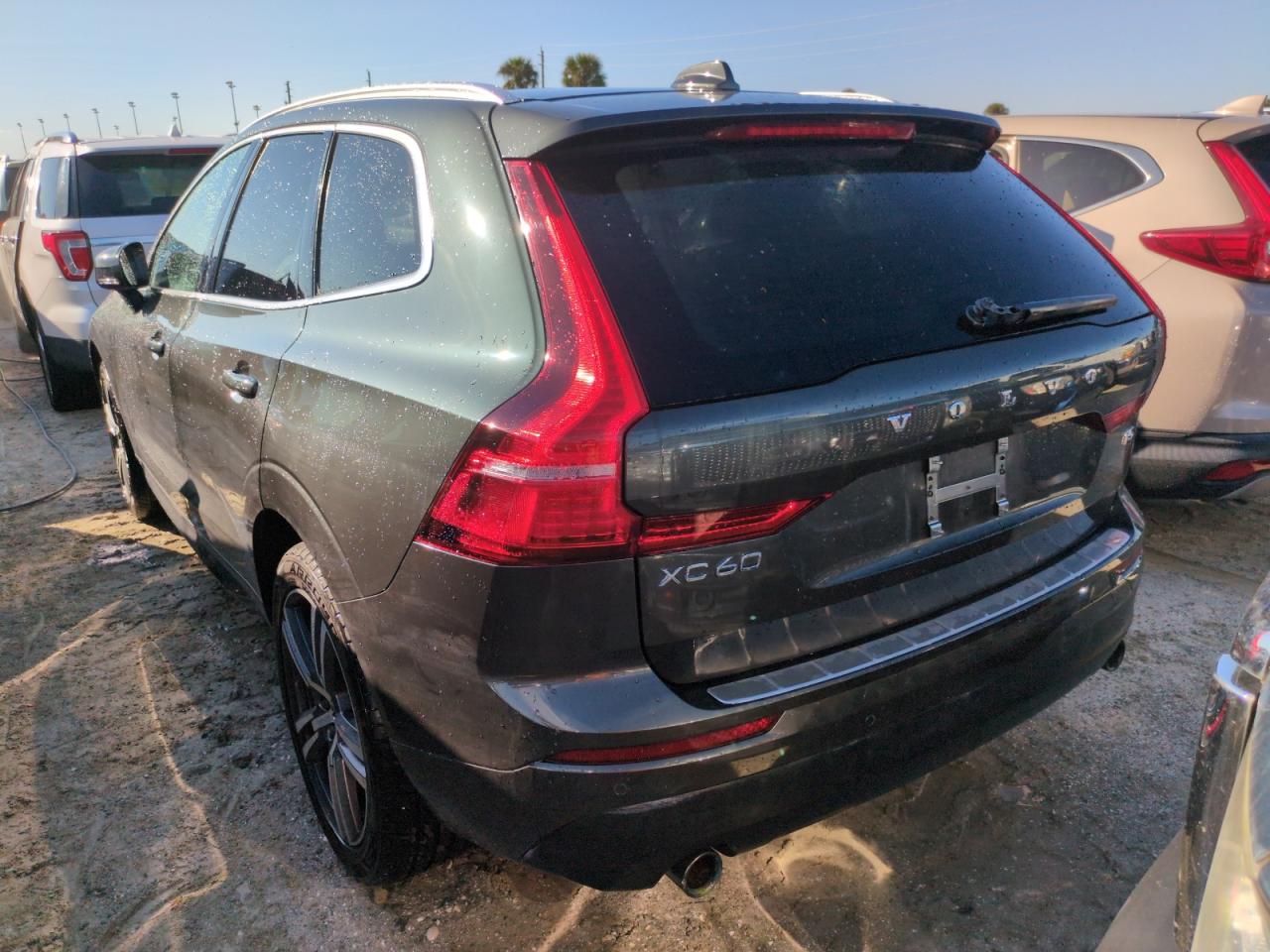 2020 Volvo Xc60 T5 Momentum VIN: YV4102DKXL1411297 Lot: 74374534