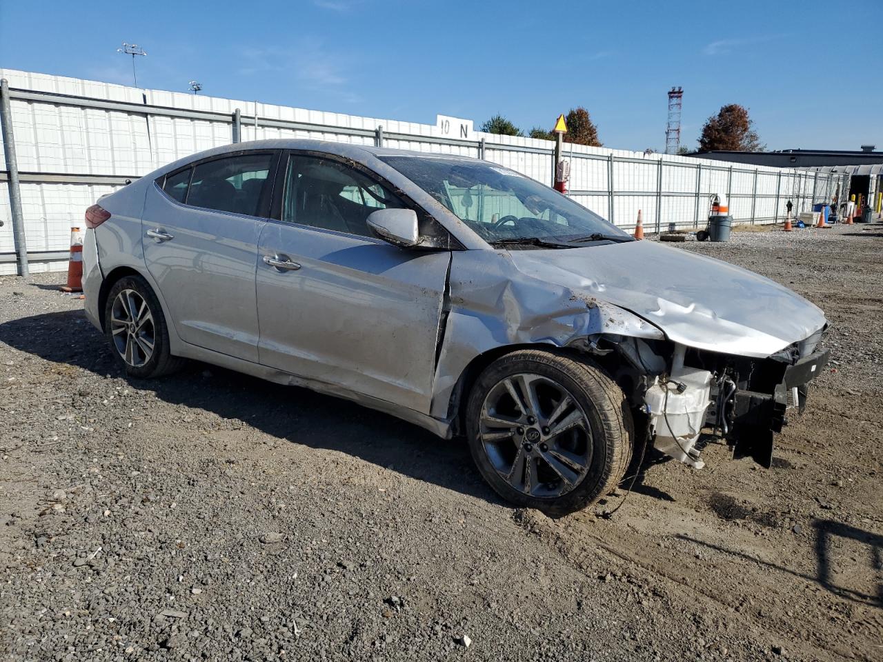 2017 Hyundai Elantra - Image 4