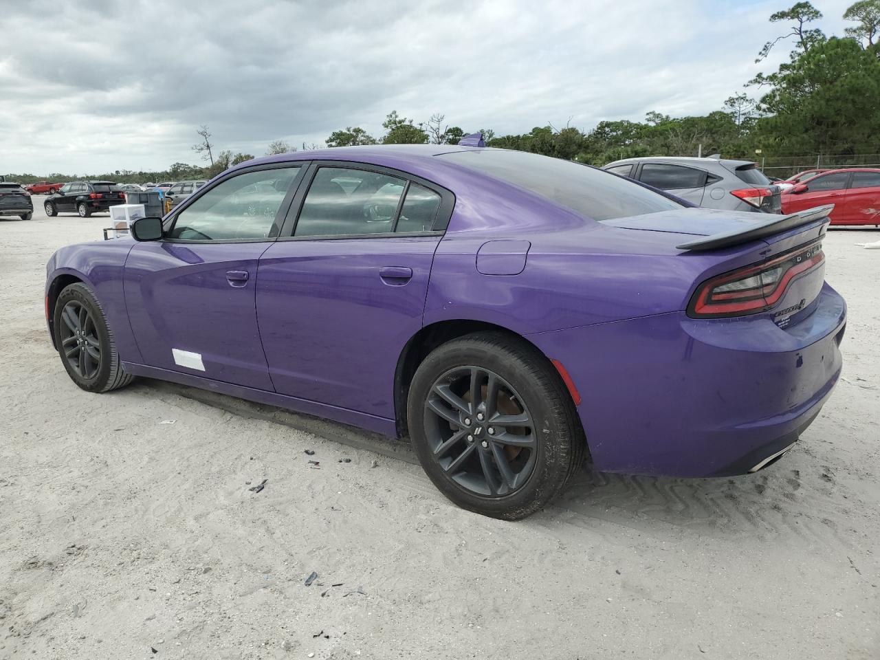 2019 Dodge Charger - Image 2