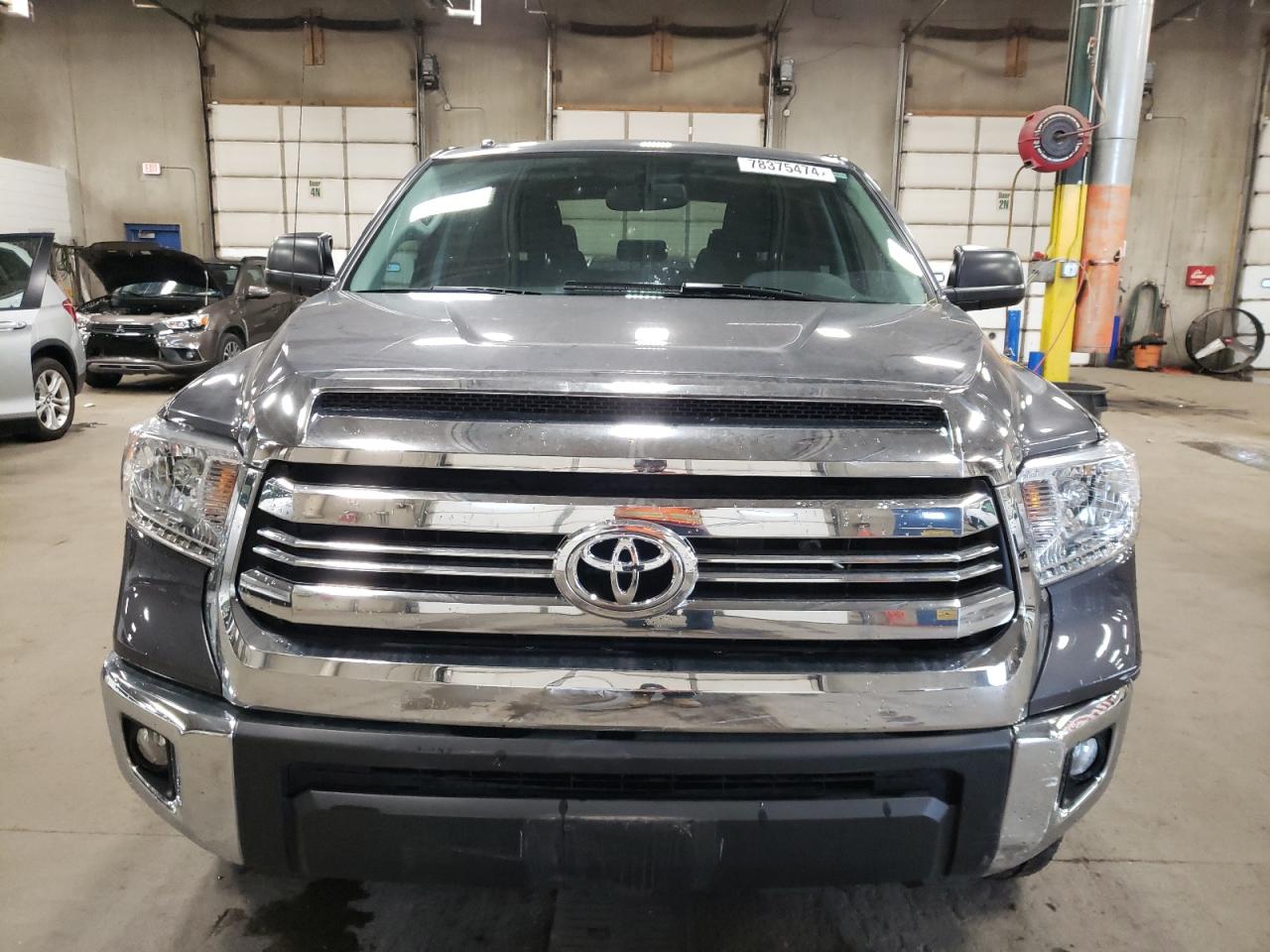 VIN 5TFDW5F18HX583773 2017 TOYOTA TUNDRA no.5