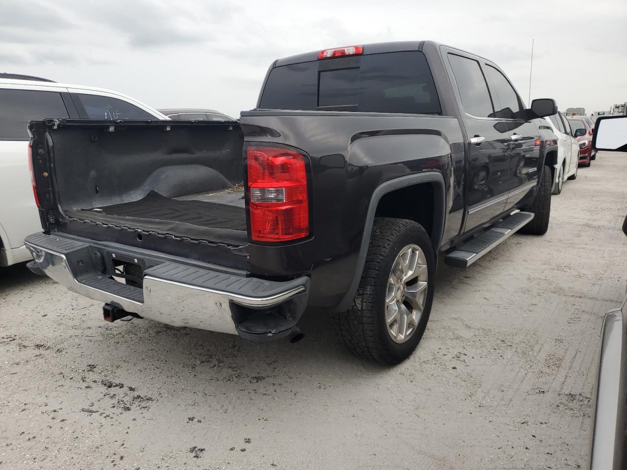 2015 GMC Sierra - Image 3