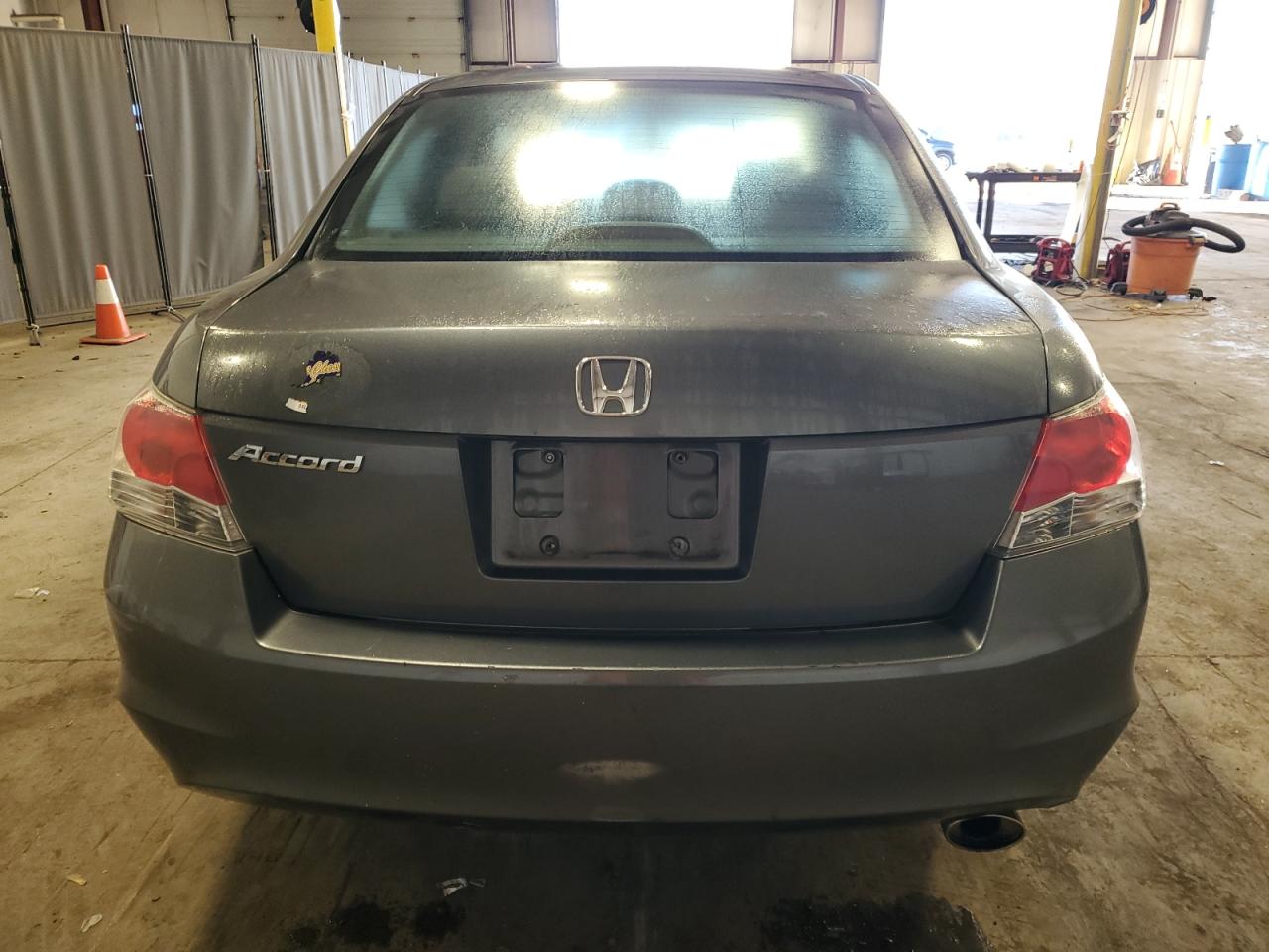 1HGCP2F40AA011575 2010 Honda Accord Lxp