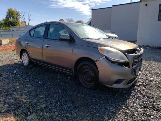  NISSAN VERSA 2013 Сірий