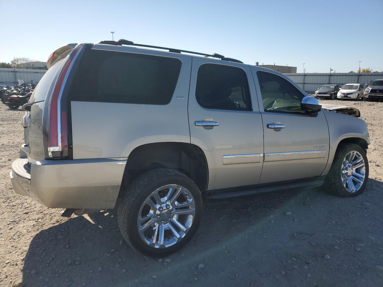 2014 Chevrolet Tahoe - Image 3