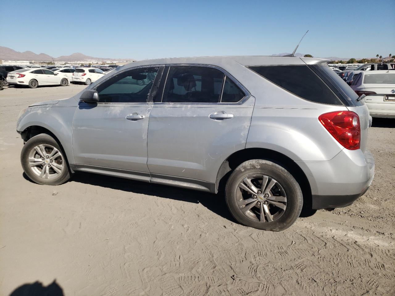 2012 Chevrolet Equinox - Image 2