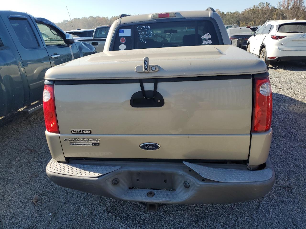 2005 Ford Explorer - Image 6