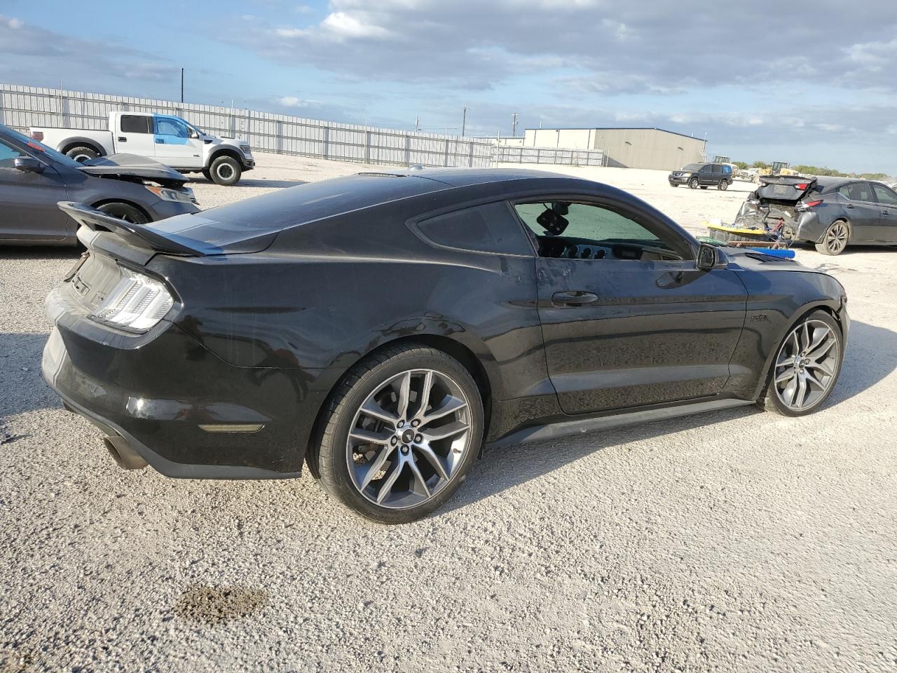 2015 Ford Mustang - Image 3