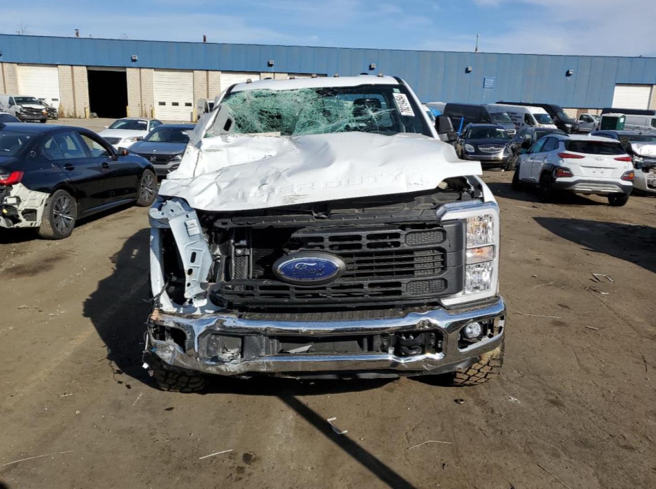 2023 Ford F250 - Image 5
