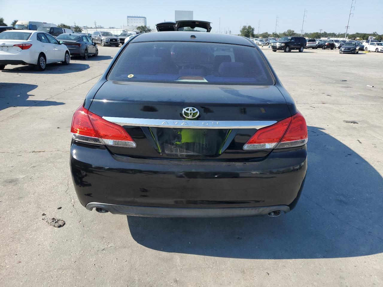2012 Toyota Avalon - Image 6