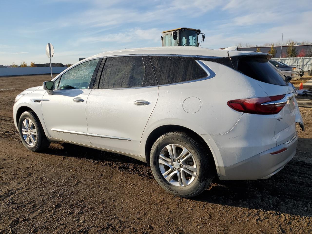 VIN 5GAEVAKW5KJ209361 2019 BUICK ENCLAVE no.2