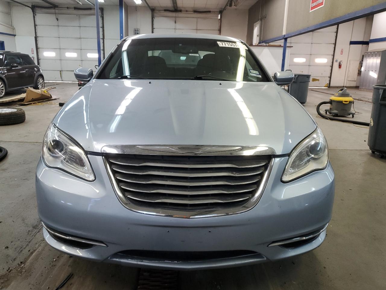 VIN 1C3CCBBB4EN153400 2014 CHRYSLER 200 no.5