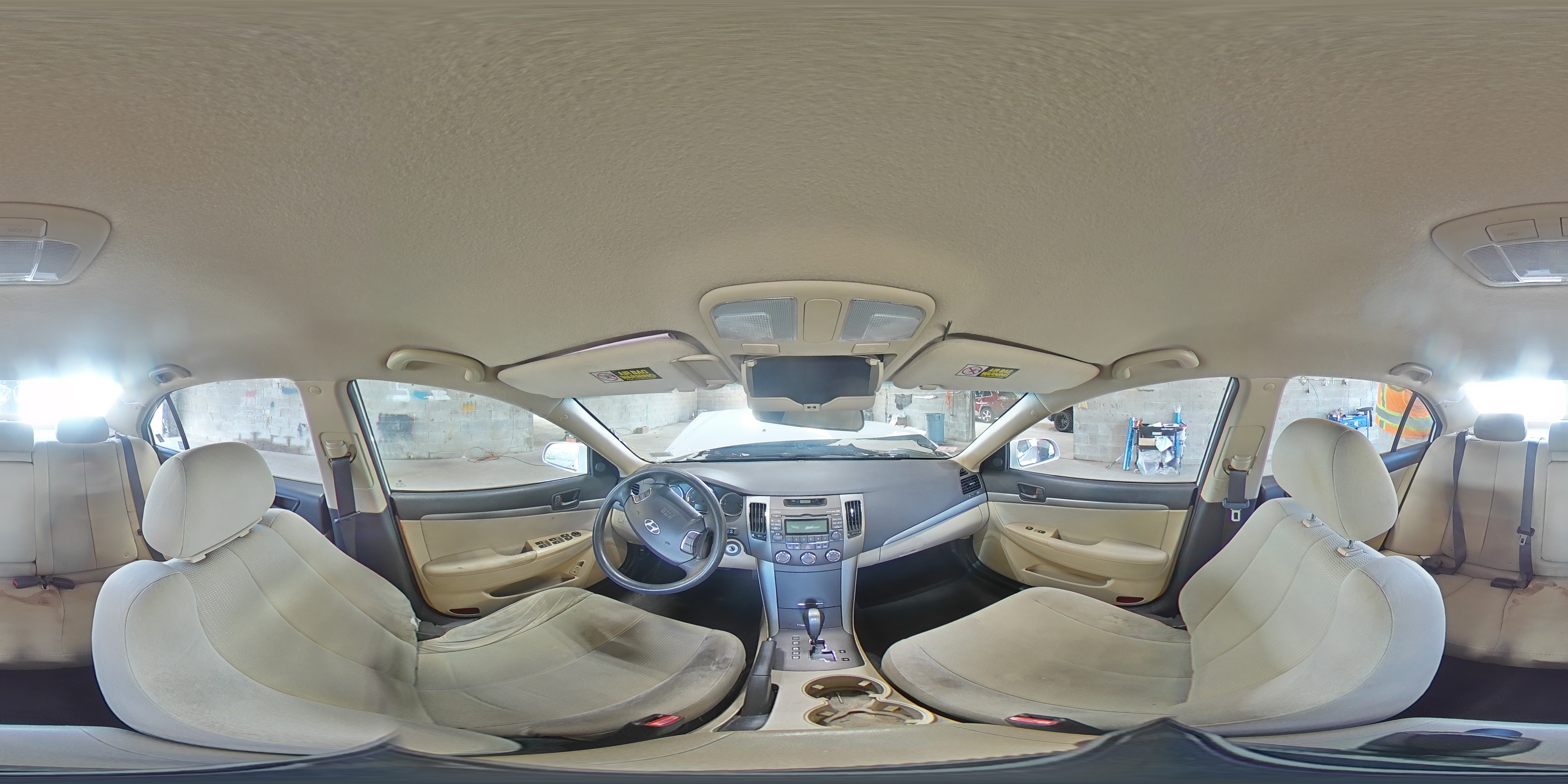 2010 Hyundai Sonata - Image 12