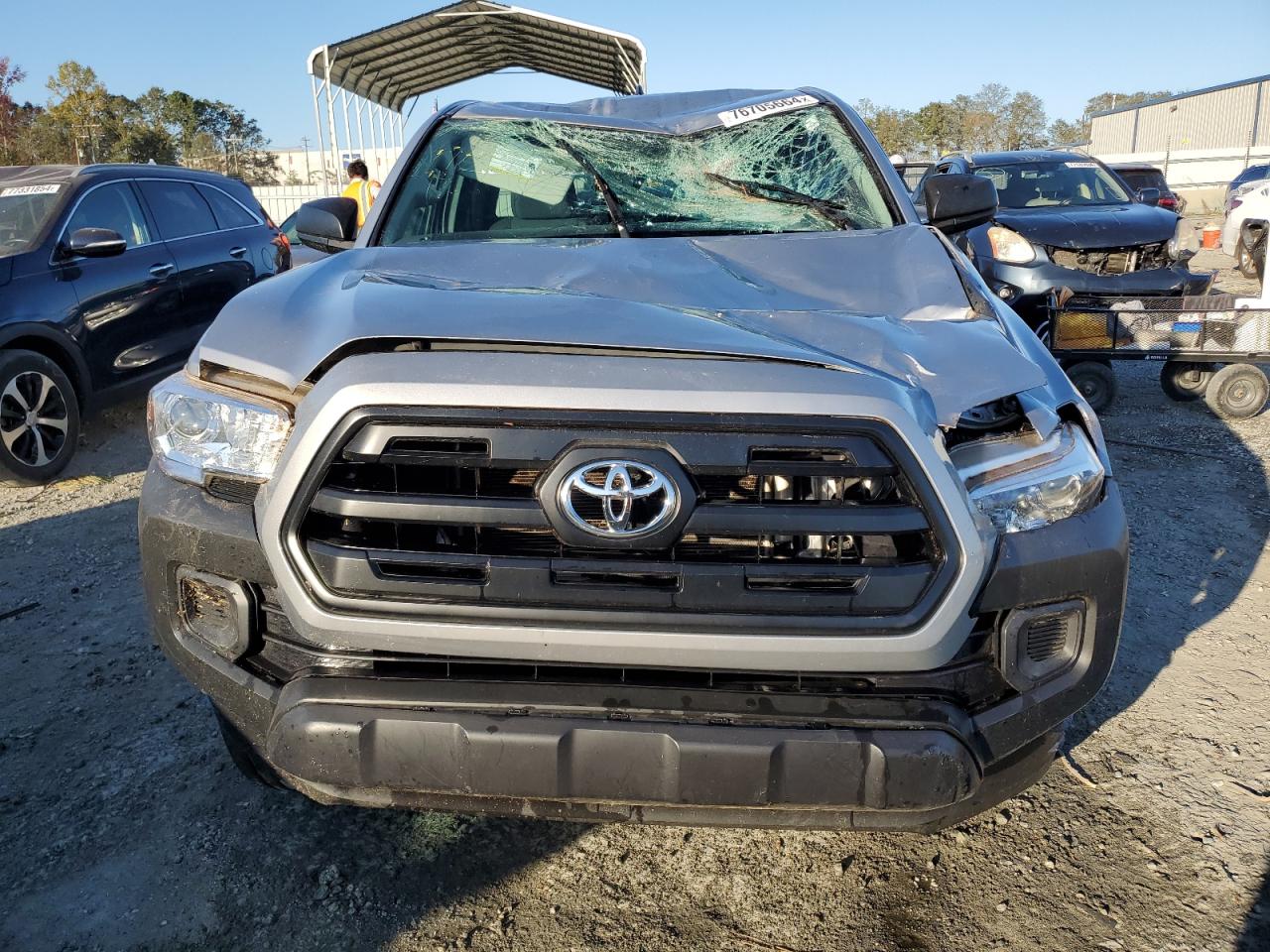 2017 Toyota Tacoma Access Cab VIN: 5TFSX5EN6HX048143 Lot: 76705664