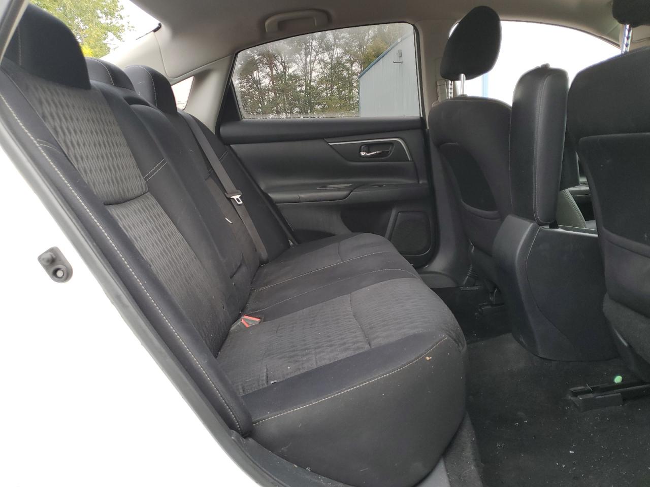 2018 Nissan Altima - Image 10
