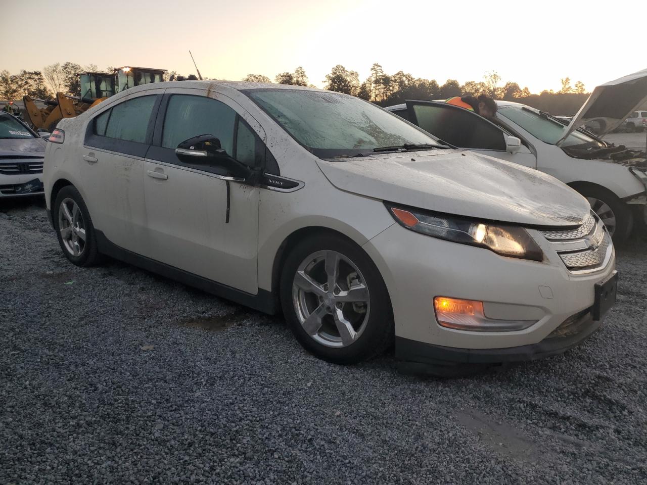 2013 Chevrolet Volt - Image 4