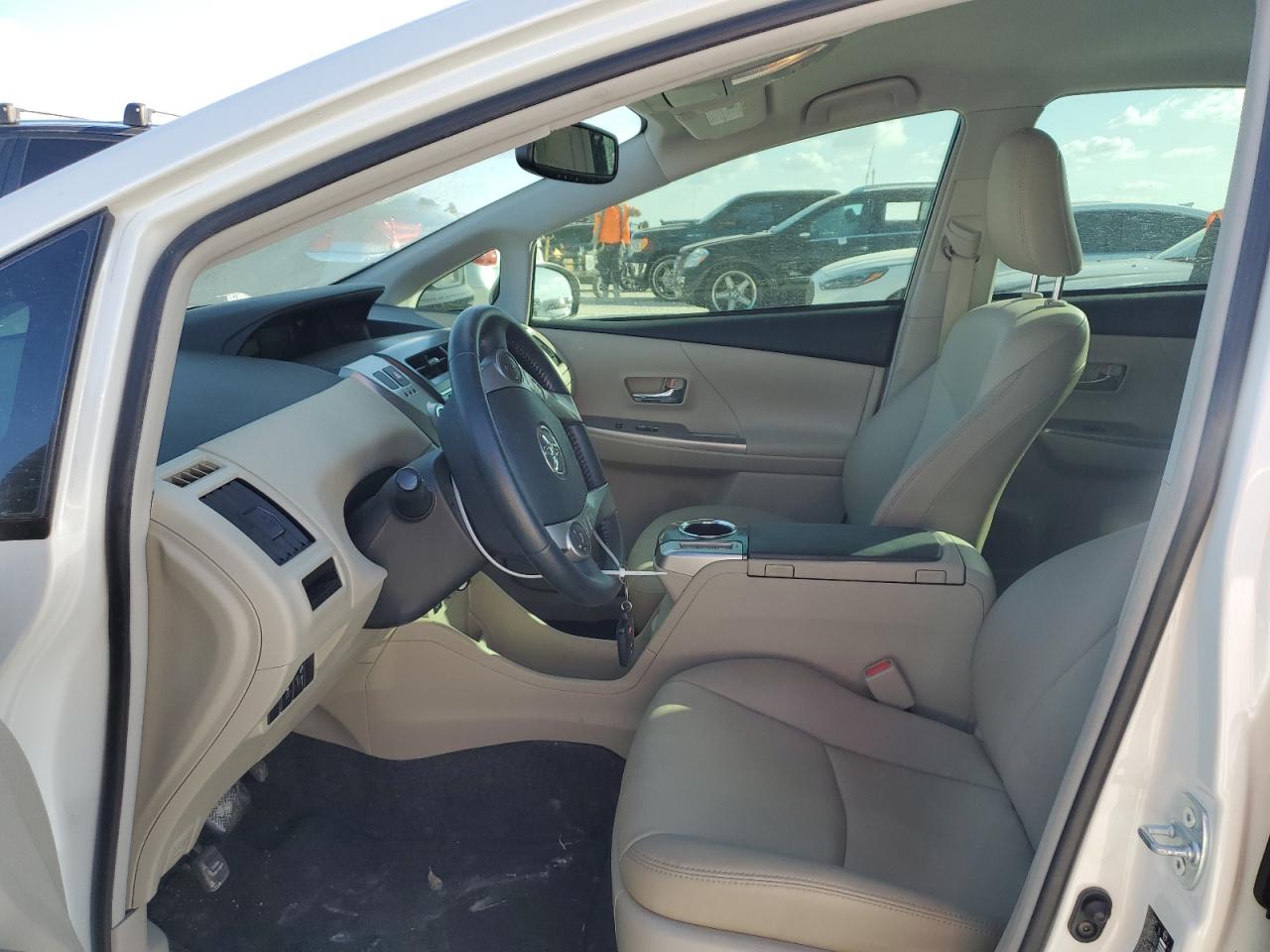 2017 Toyota Prius V VIN: JTDZN3EU6HJ061865 Lot: 76665294