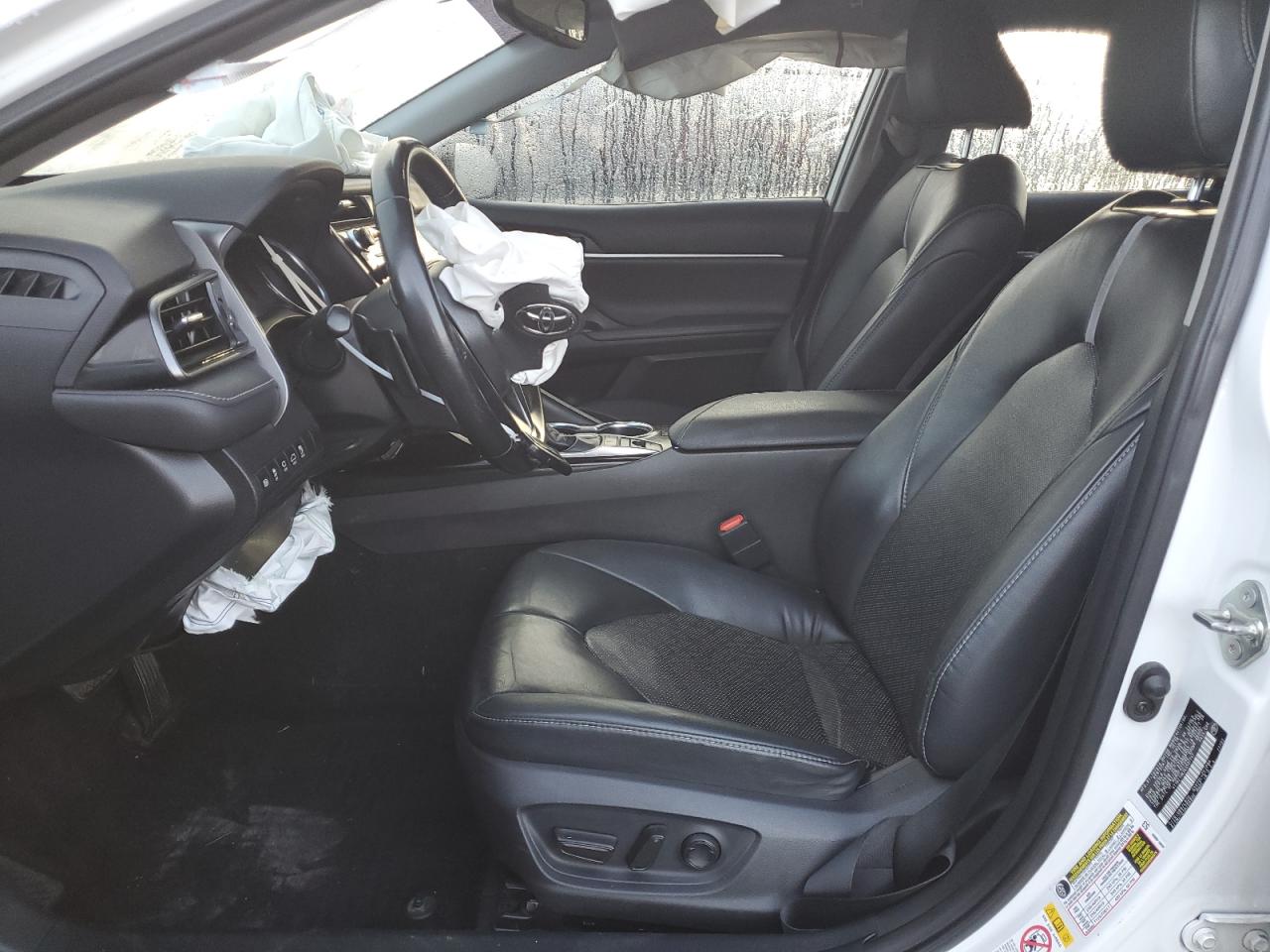 2019 Toyota Camry - Image 7