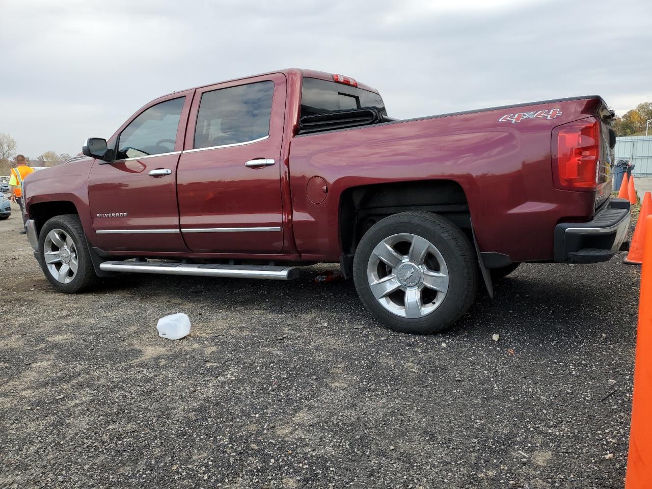 2016 Chevrolet Silverado - Image 2
