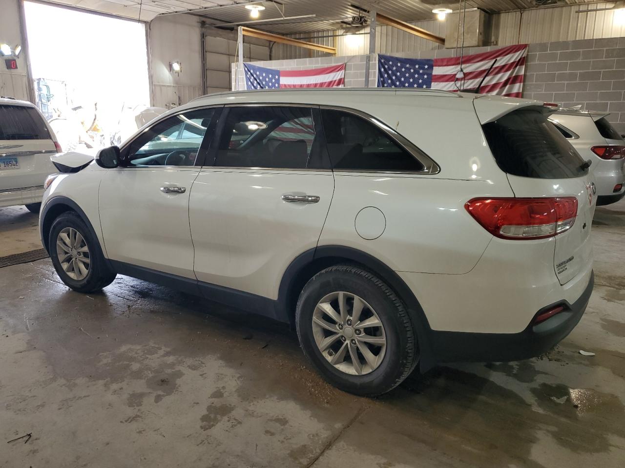 2017 Kia Sorento - Image 2