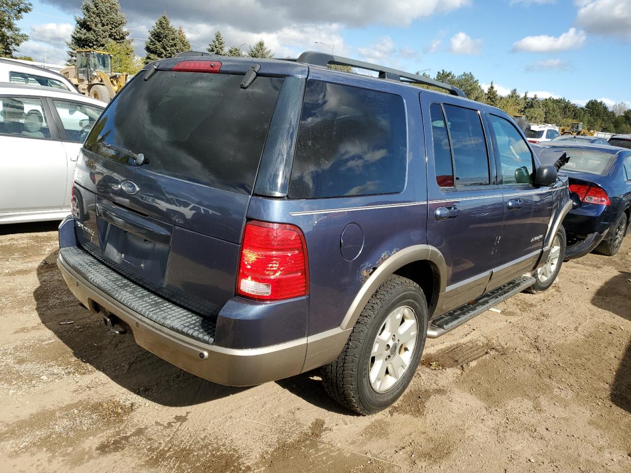 2004 Ford Explorer - Image 3