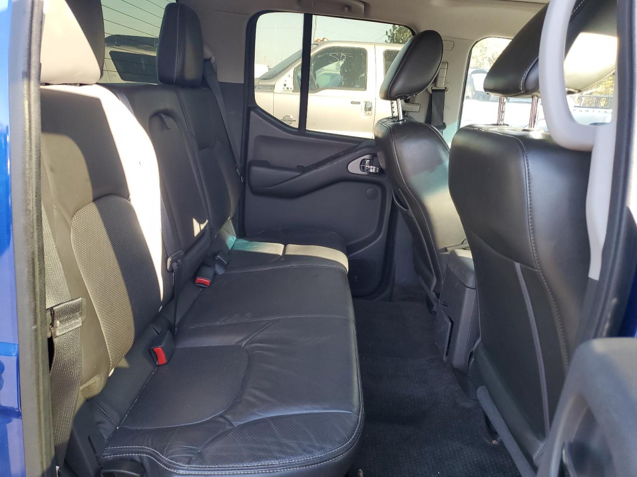 2013 Nissan Navara (Frontier) - Image 11
