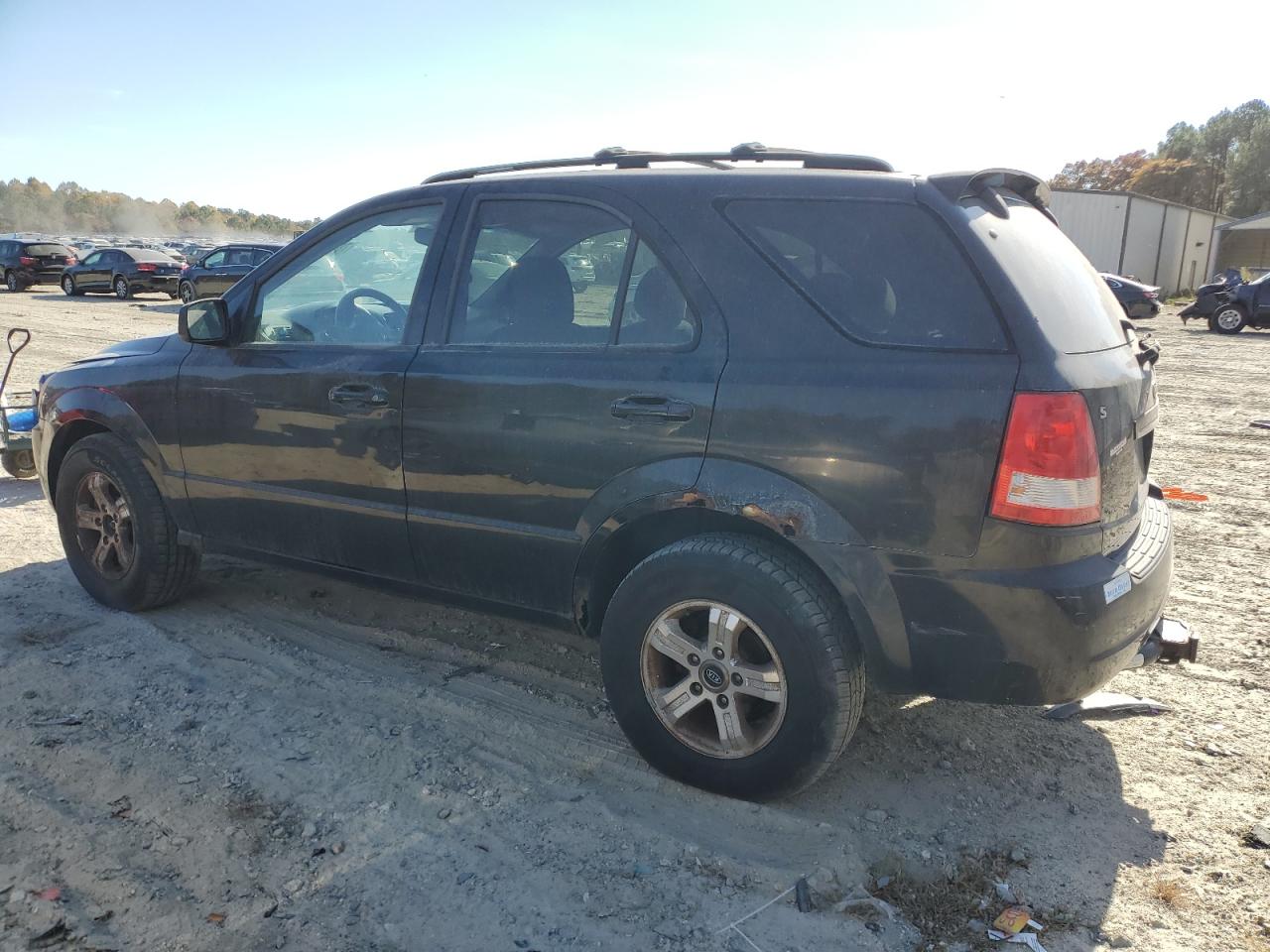 2005 Kia Sorento - Image 2