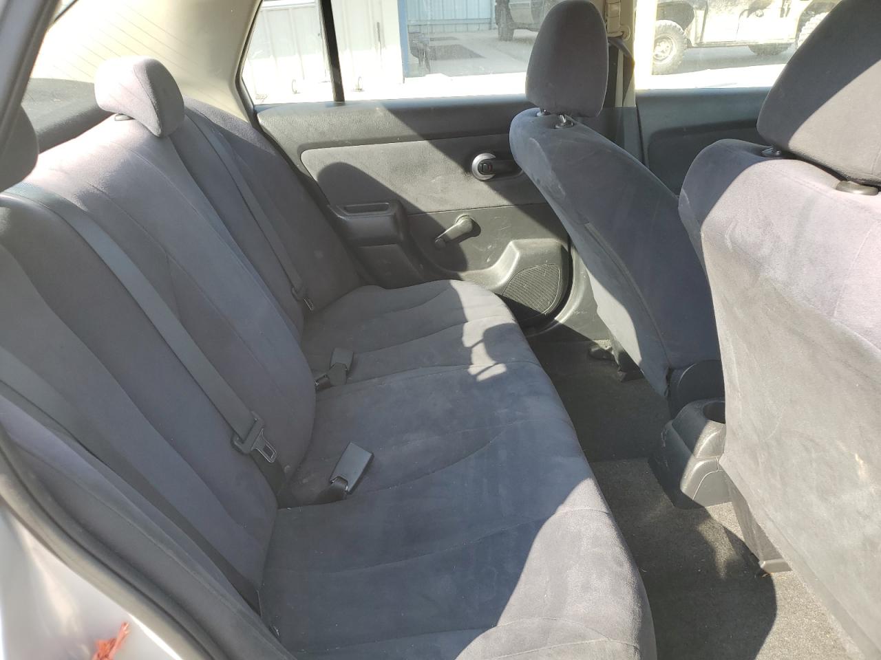 2009 Nissan Versa - Image 10